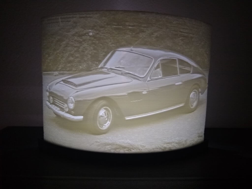 Lampe incurvée de 16 cm lithophanie d'une voiture ancienne